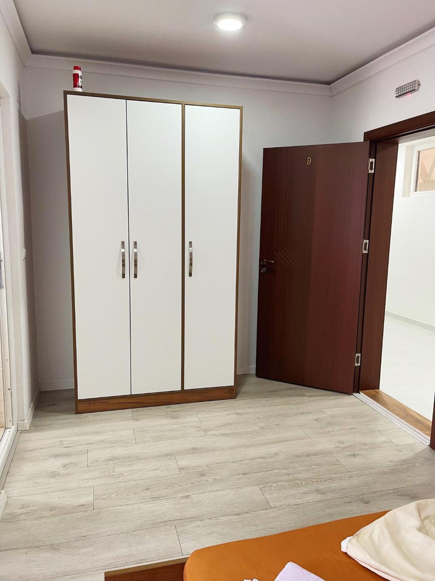 Infinity Plaza Hotel Gjakova 外观 照片