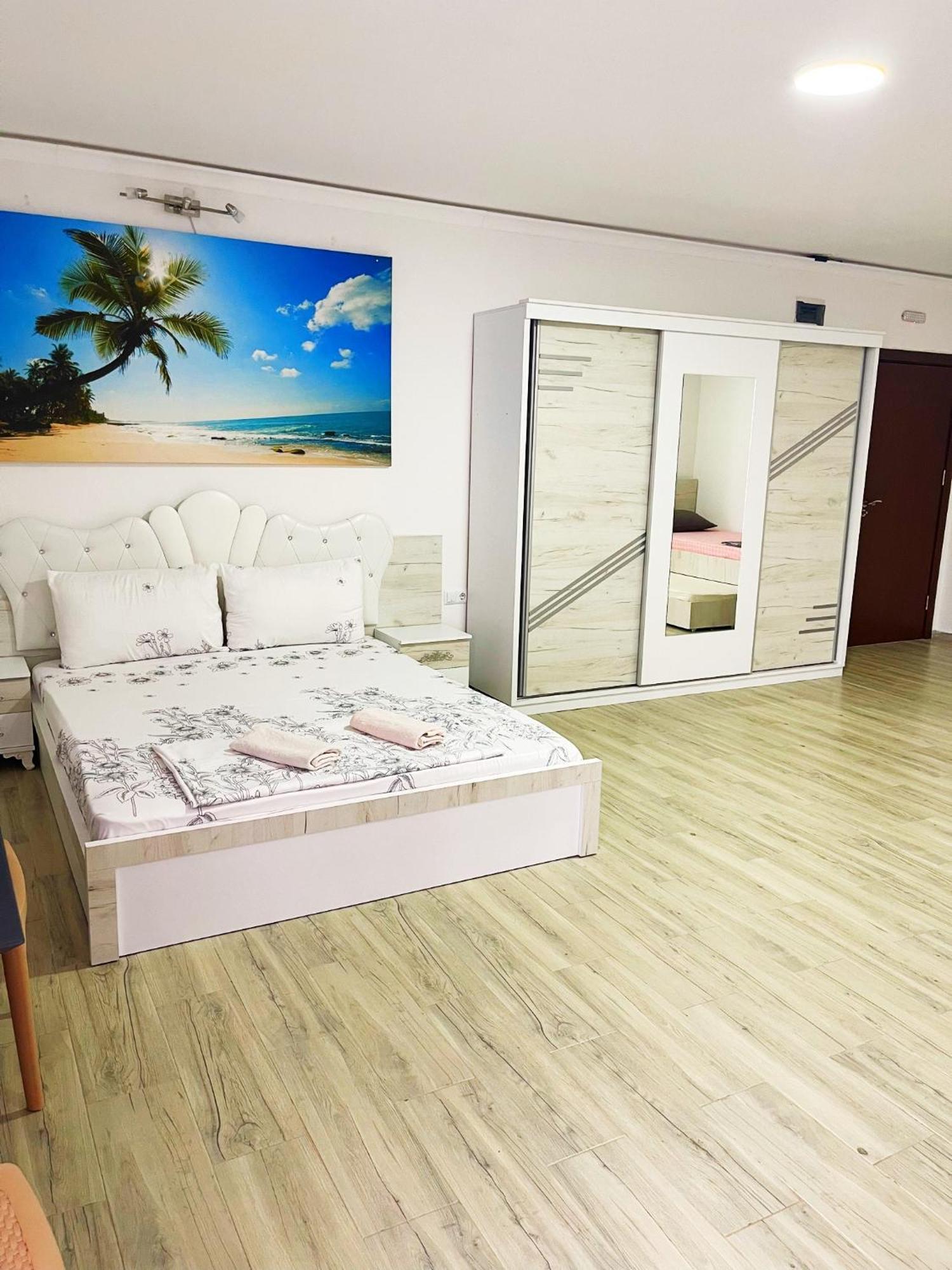 Infinity Plaza Hotel Gjakova 外观 照片
