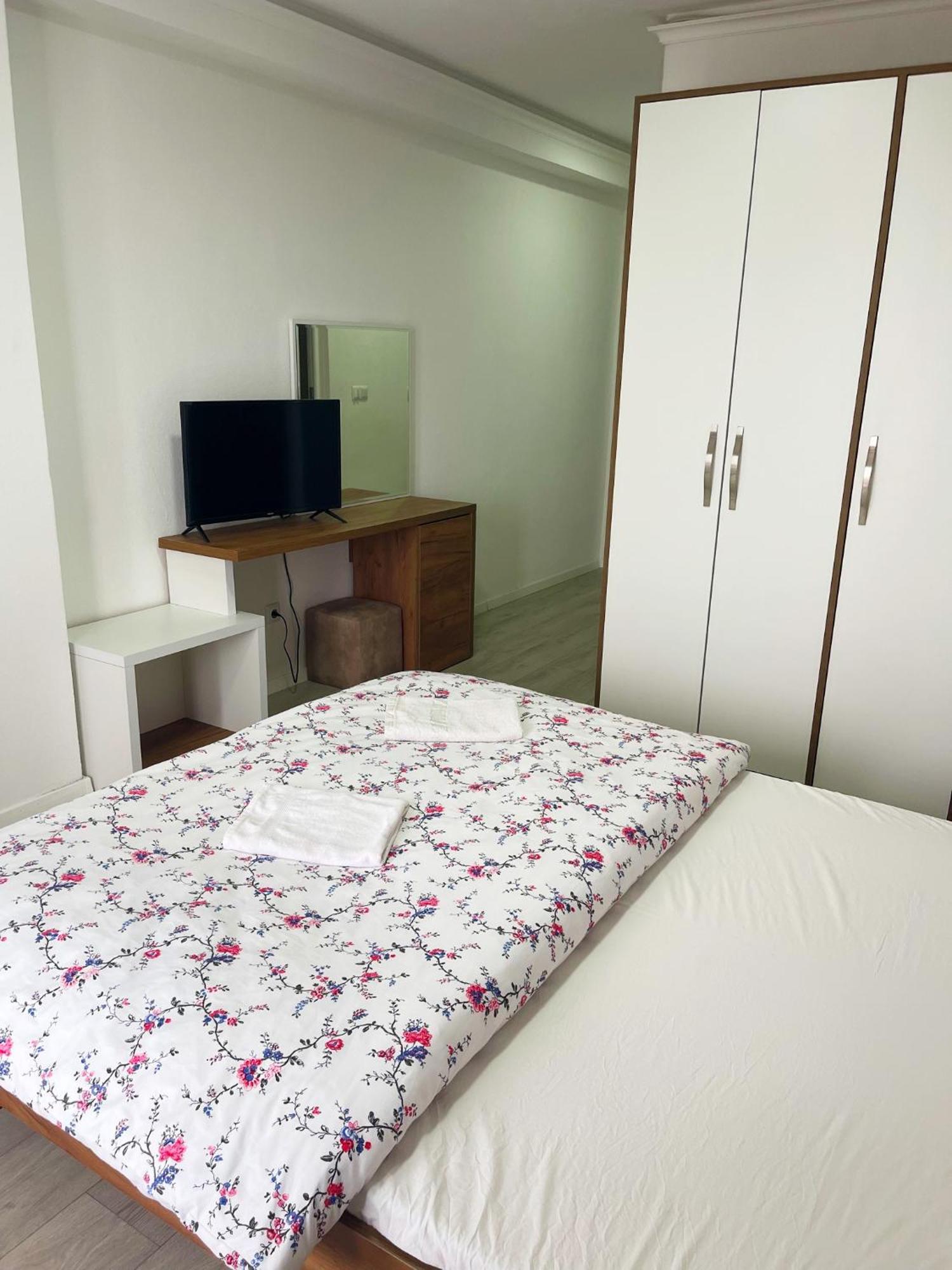 Infinity Plaza Hotel Gjakova 外观 照片
