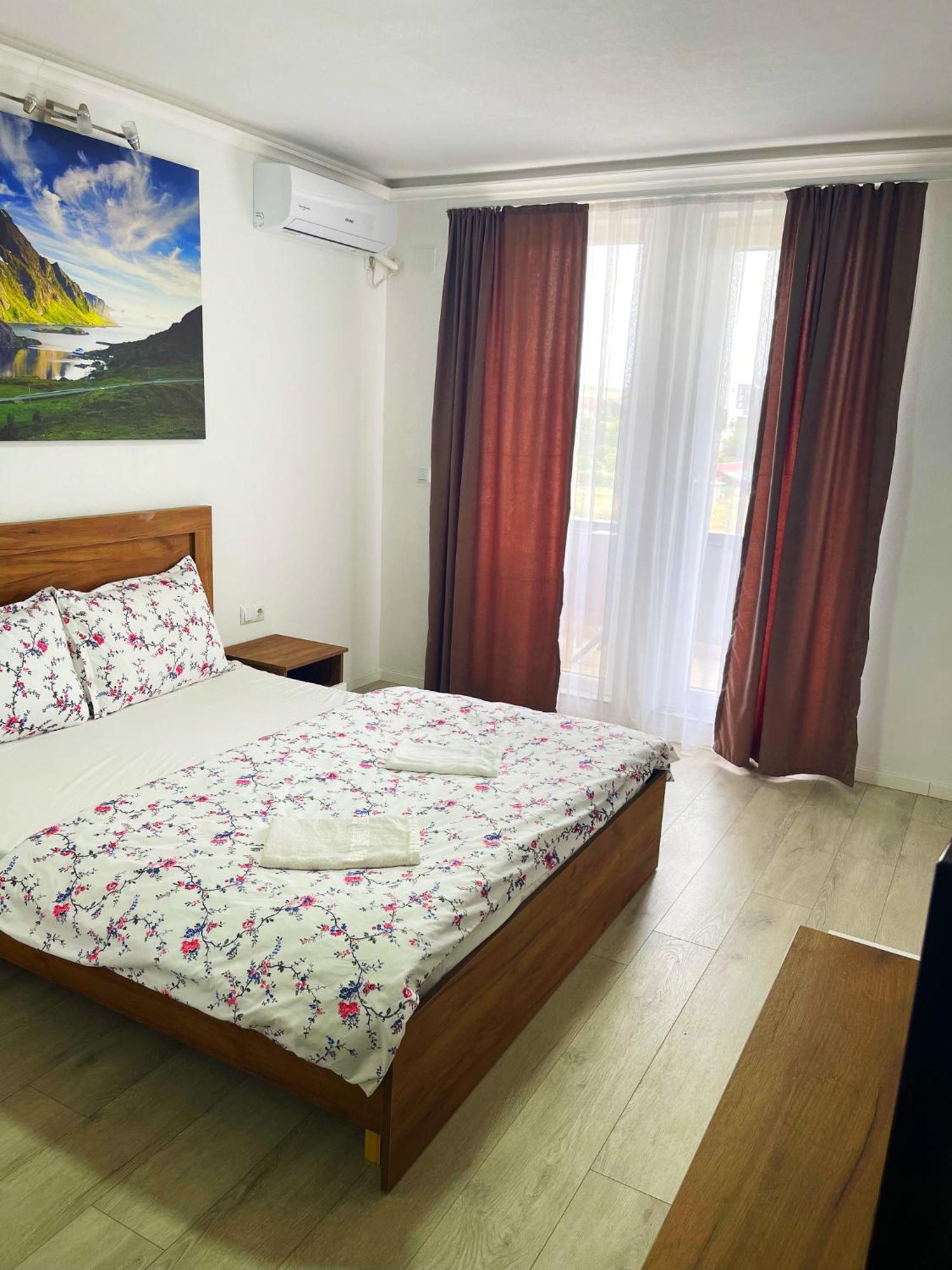 Infinity Plaza Hotel Gjakova 外观 照片